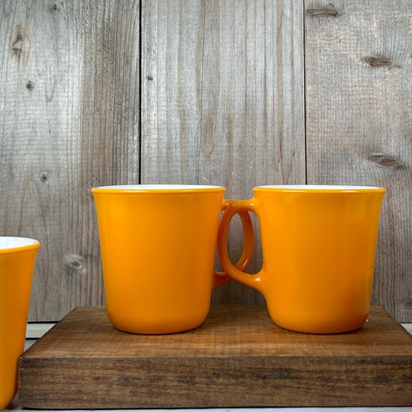 Vintage Corning Set of 4 Mugs - Picture 12 of 16